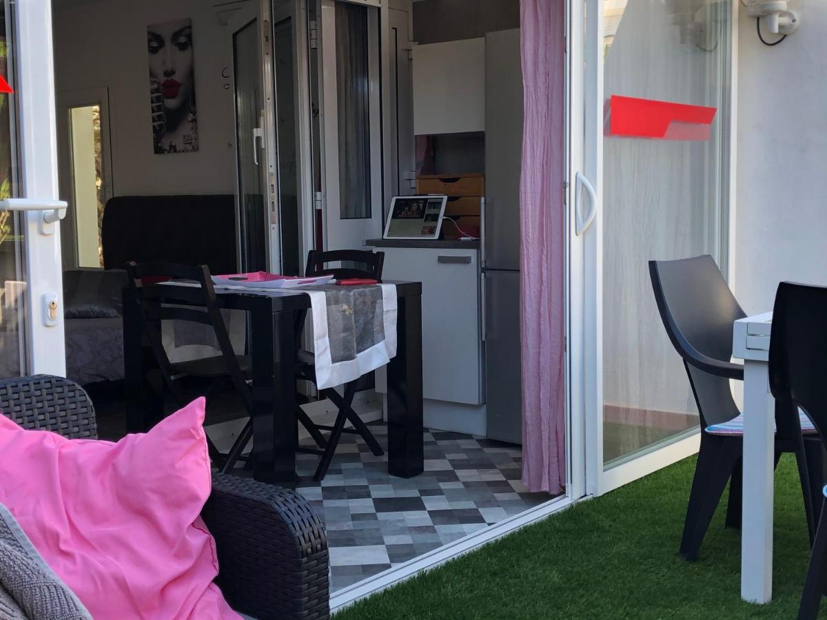 Centre Naturiste Villas Studio Agde Luaran gambar